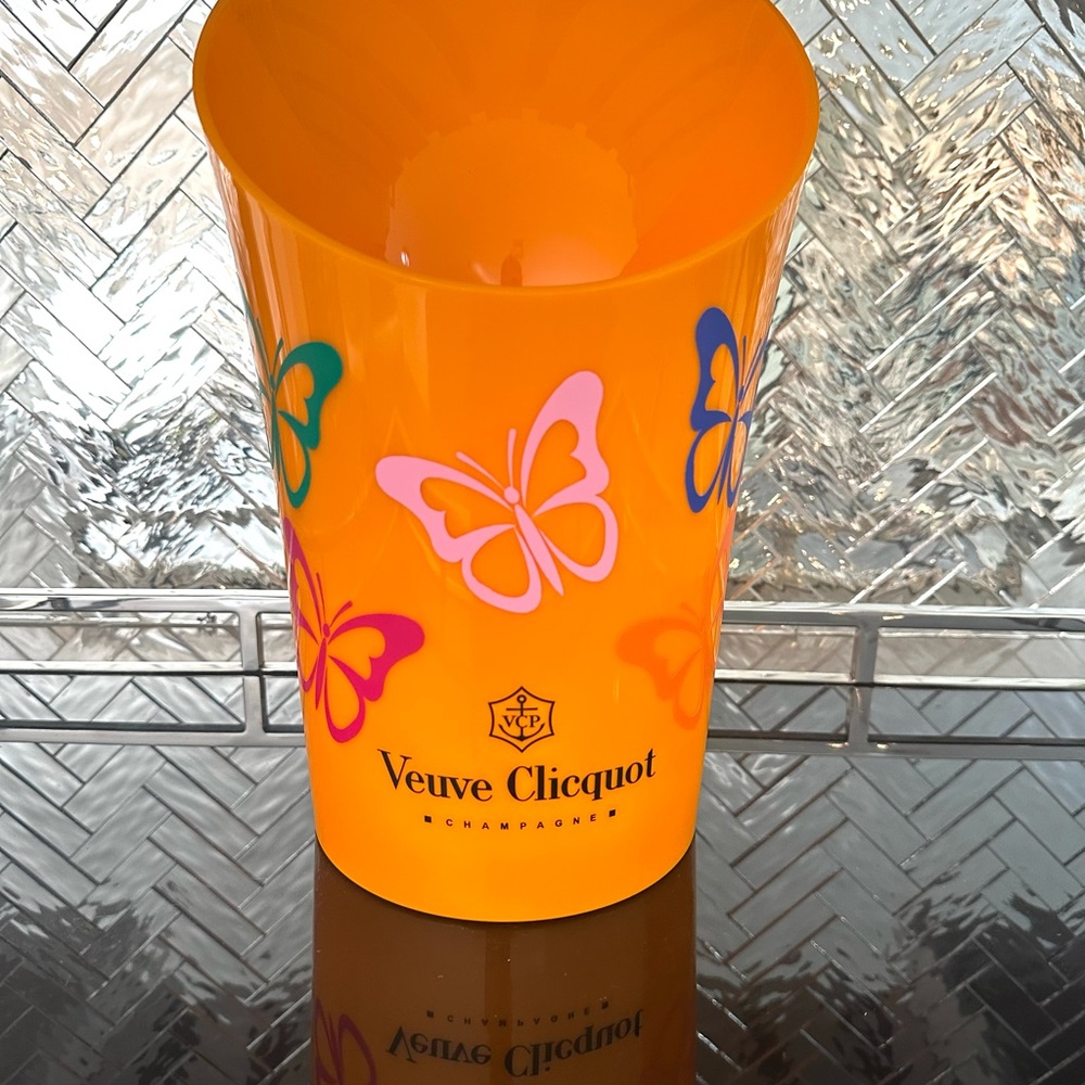 VUEVE Cliquot Butterfly Ice Bucket New